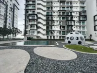 Maple Residence Klang Pool View by BeeStay