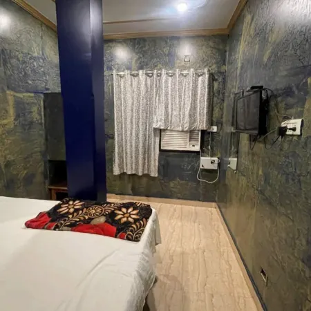 M G Guest House
