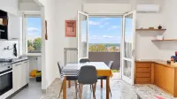 Views & comfort near the A22 | OpenDoor - Apartments