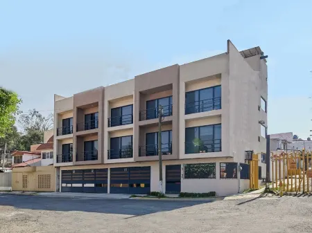 C3 Suites at ITESM CEM Foreign Students Executive Отели в г. Куаутитлан-Искальи