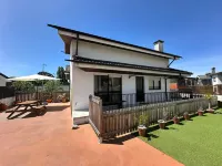 5 room house, next to golf course(Quinta do fojo) Hotels in Canidelo