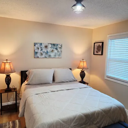 Toria Suites Condo 924