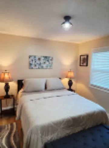 Toria Suites Condo 924