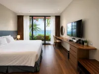 Flamingo Cat Ba Sea Residence , Sky Villa Premier Ocean View King Bed