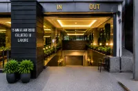 Double Land Hotel