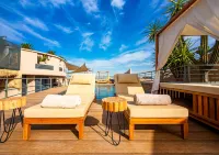 Fashion Boutique Hotel - مسبح على السطح