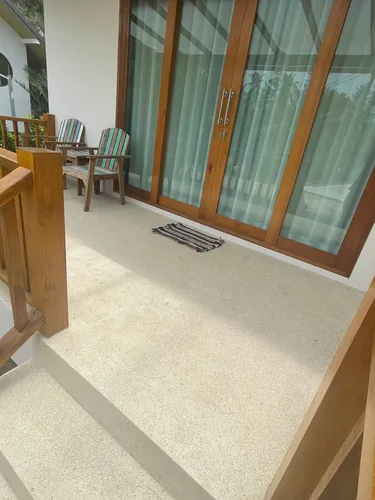 รูปภาพของบ้านใกล้หาดโฉลกหลำ
