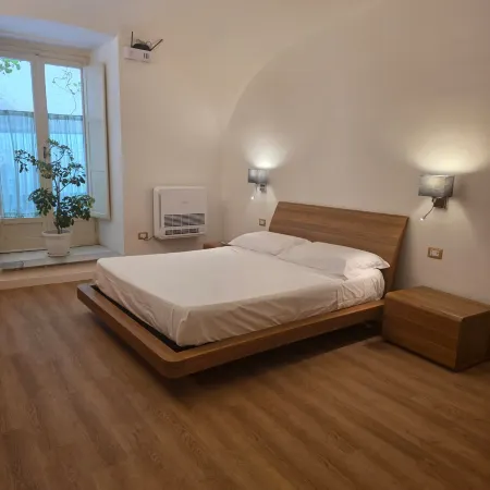 Decumani Guest House - Historic Center Naples