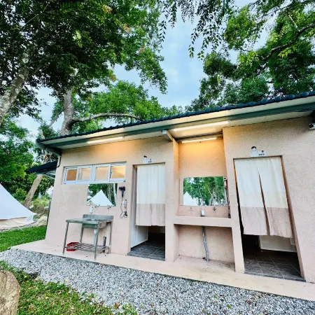 Xuanmuju Campsite Отели рядом с достопримечательностью «Чистые фермы»