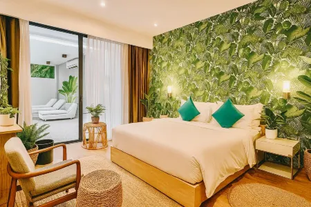 The Lush Apartments & Suites Отели рядом с достопримечательностью «Villa Ananda»