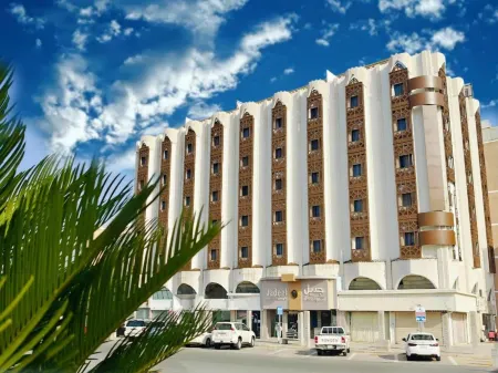 Jadeel Serviced Apartments Отели рядом с достопримечательностью «Abdullah Ibn Abbas Older mosque»