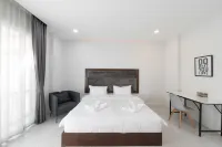 Private Pool Villa 6 Bedroom - La Vista Chiang Mai Hotels in San Phranet