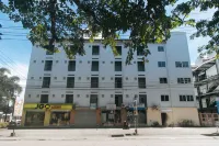 RedDoorz @ Coral Tree Residences Hotels in Binan