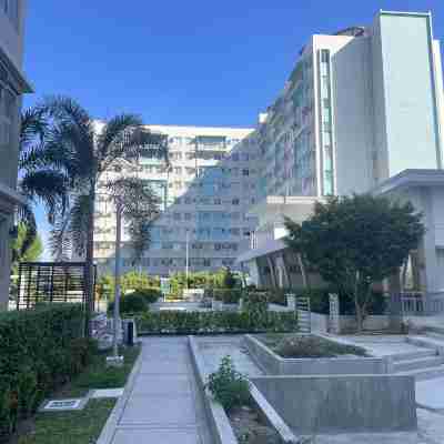 House of Keul - 2BR cozy condo in Dgte with pool Others