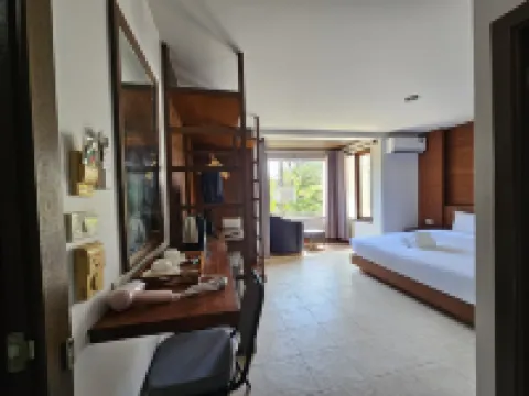 Anda See House Hotels near Klong Muang Beach