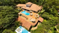 Pink Flamingo Boutique Hotel - Pools