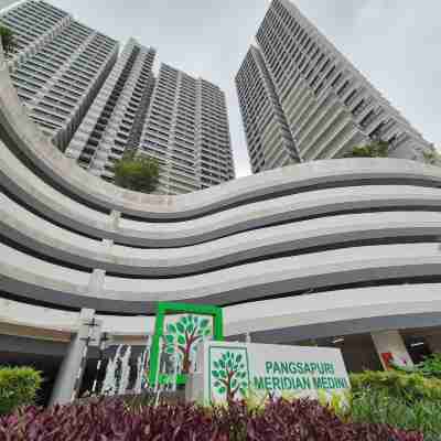 [Next to Lego Land] - Medini Family Suites for 3 Hotel Exterior