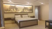THE PALMS ECR RESORT AND BANQUETS - Resorts