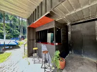 Batupineus Riverside - Homestays