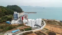 Geoje Lucas Pension - ビーチサイド