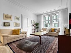Large apartment - Central - For 10 guests