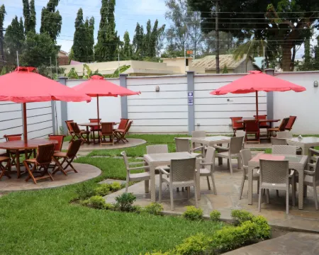 QUEENS COURT HOTEL Hotels in Bamburi