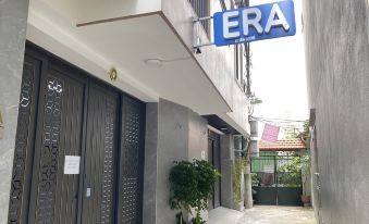 Era Apartment Khuc Thua Du