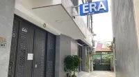 Era Apartment Khuc Thua Du Hotel in zona Academy for Social Justice of Hanoi