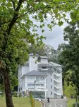 RUMAH UNIVERSITI Hotels near International Medical University