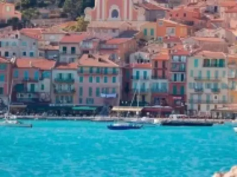 Historic Villefranche Penthouse, Steps to Beach Hotels near Soneva