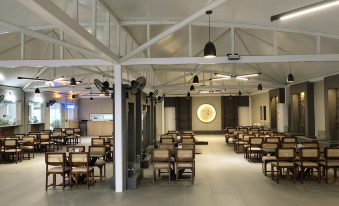 Hotel Surbhi Grant By Gazebo