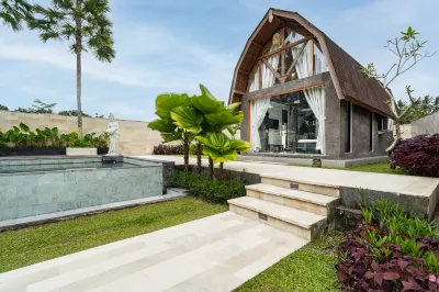 Villa Danwani by BaliSuperHost Puri Cetho附近的飯店