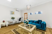 Carlingford sweet studio with WiFi& Parking