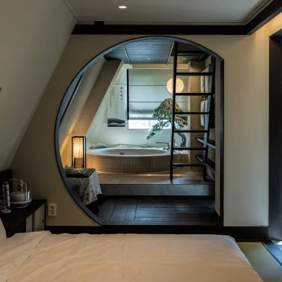 Stay Passport Sapporo Ryokan Seoul Hongdae for Foreigner Only Отели рядом с достопримечательностью «Лакшари Нораебанг»