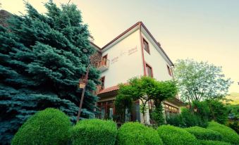 Mirhav Hotel