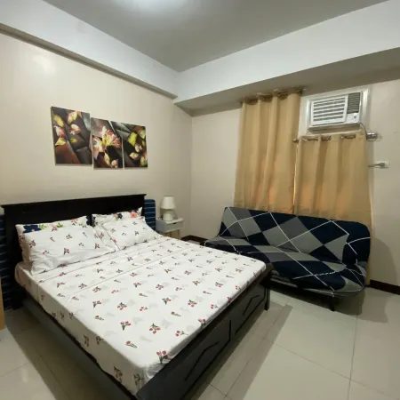Alliyah's Condotel Newport 101