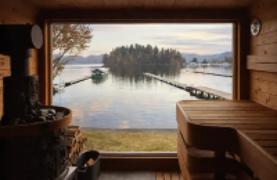 The Lake House Nojiriko