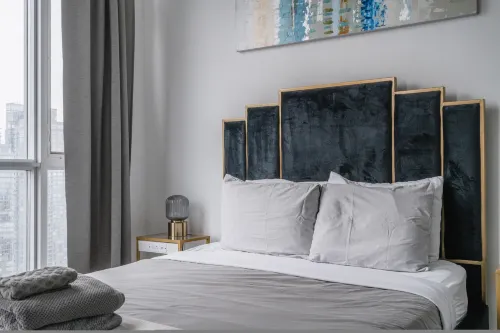 Downtown Toronto luxury condos - balcone