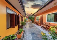 Mandarin Lodge By Victor