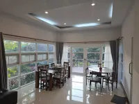 เลซี่ เดซี่ - บังกะโล