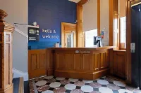 Travelodge Edinburgh Haymarket - Pet friendly