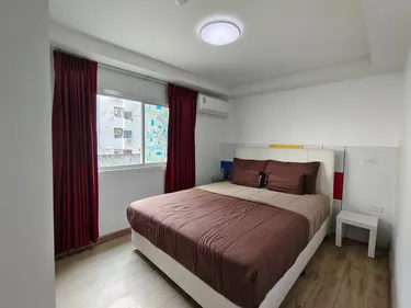 รูปภาพของวิเวียน เฮ้าส์