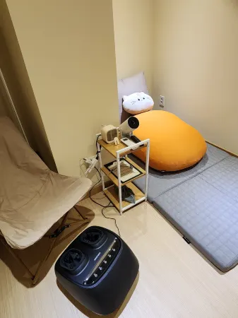 Myeongdong Zamshh Hostel (Women only)