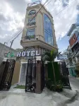 LÁ HOTEL THOẠI NGỌC HẦU Các khách sạn gần Bách Hóa Hà Phương