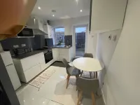 Greenwich Oasis Near o2 arena with Spacious Charm