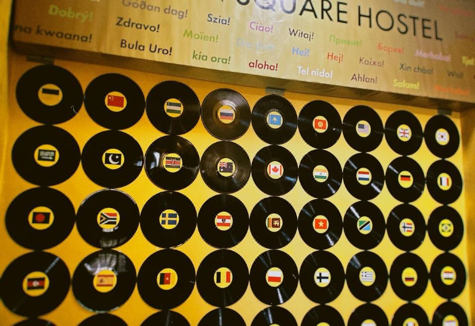 Golden Square 대표 이미지