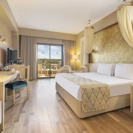 Spice Hotel & SPA