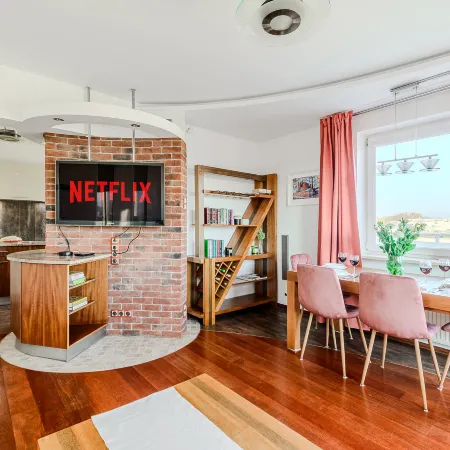Lumina luxury apart with jaccuzi next to Piotrkowska Street