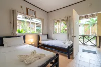 The Shark's Tail Dive Resort