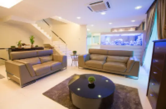 Ipoh Sky Pool Villa: 20 Pax with Kbox, Gym & BBQ